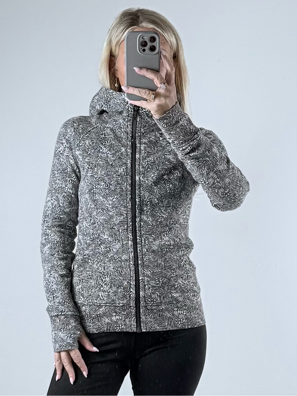 lululemon athletica Gray Scuba Patterned Full-Zip Hooded Jacket - Women